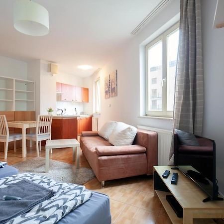 Warsaw-Aparts Bukowinska 8 Apartment Ngoại thất bức ảnh