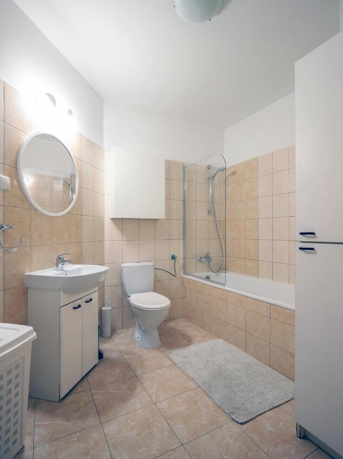 Warsaw-Aparts Bukowinska 8 Apartment Ngoại thất bức ảnh